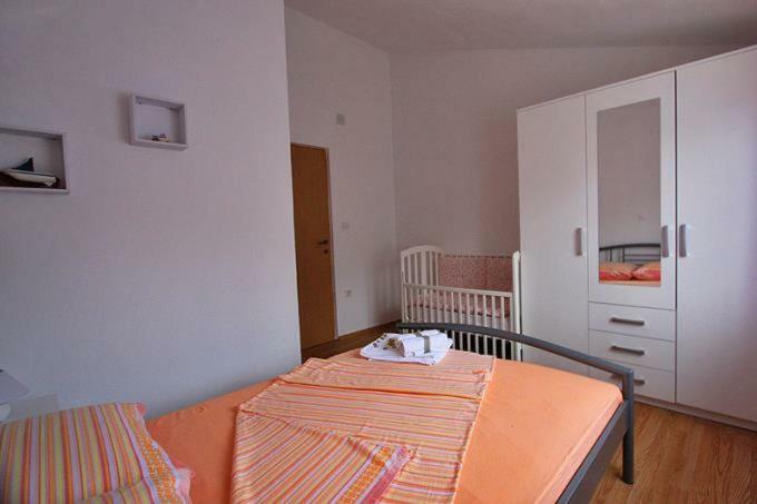 Apartmani Ante Jasenice  Exterior photo